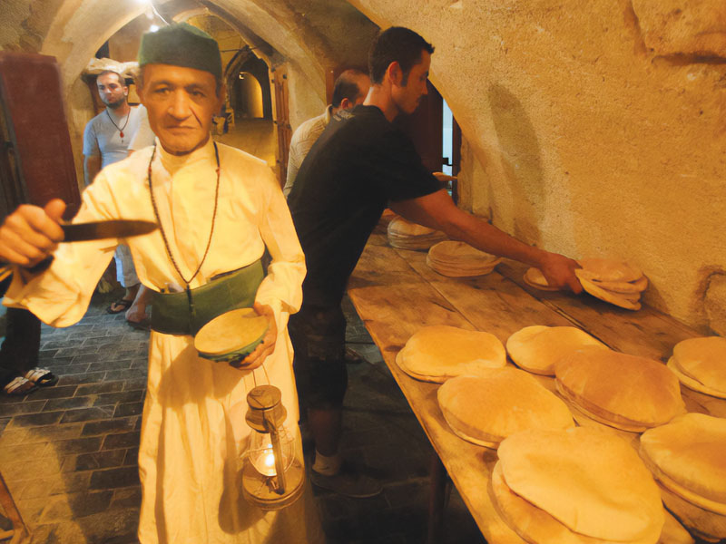 العادات والتقاليد في بيروت