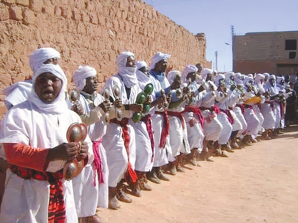 Folklore dance in Adrar (Tuat): The example of Qarqabu dance 